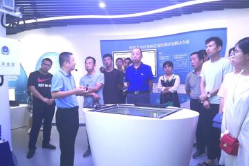 寧夏自治區國家保密局領(lǐng)導赴遠望信息參觀(guān)考察